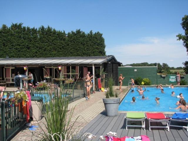 Boomstamhuis High Chaparral Oirsbeek ภายนอก รูปภาพ