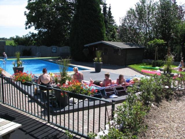Boomstamhuis High Chaparral Oirsbeek ภายนอก รูปภาพ